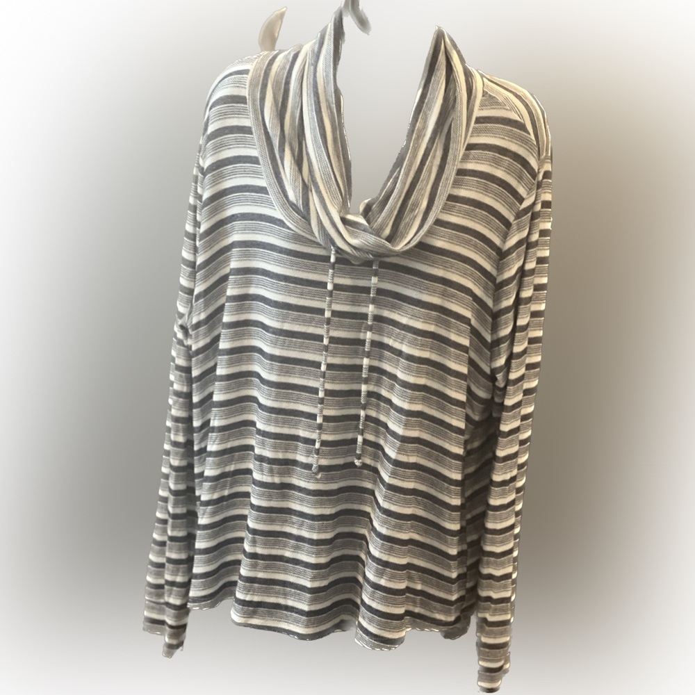 Mock neck light navy striped top